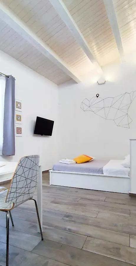 Divisi9 - Apartment Historic Center Palermo