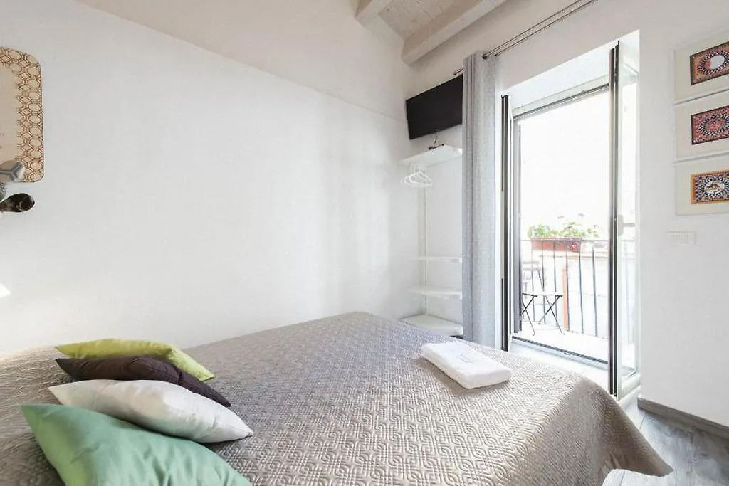 Divisi9 - Apartment Historic Center Palermo